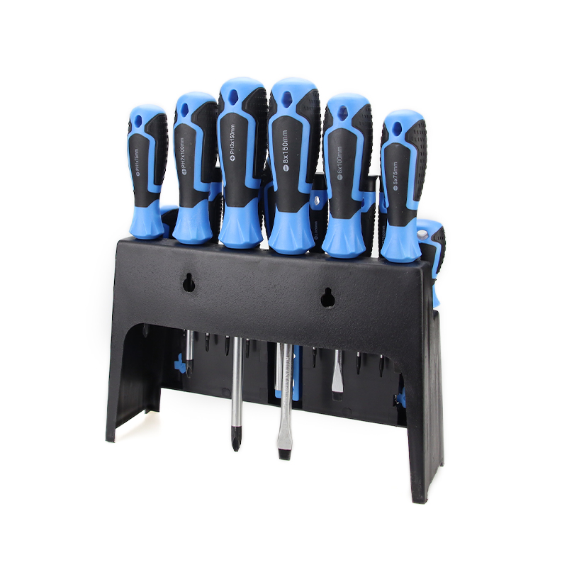 Pluces des services publics: polyvalents parmi les outils multifonctionnels