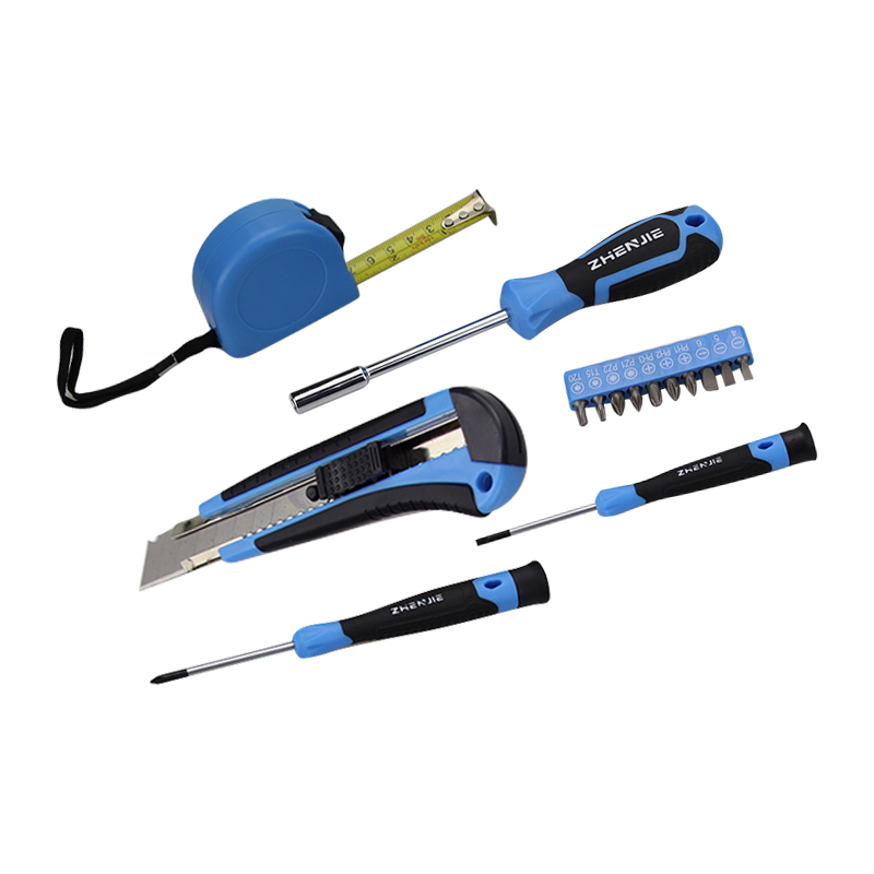 Pluces des services publics: polyvalents parmi les outils multifonctionnels