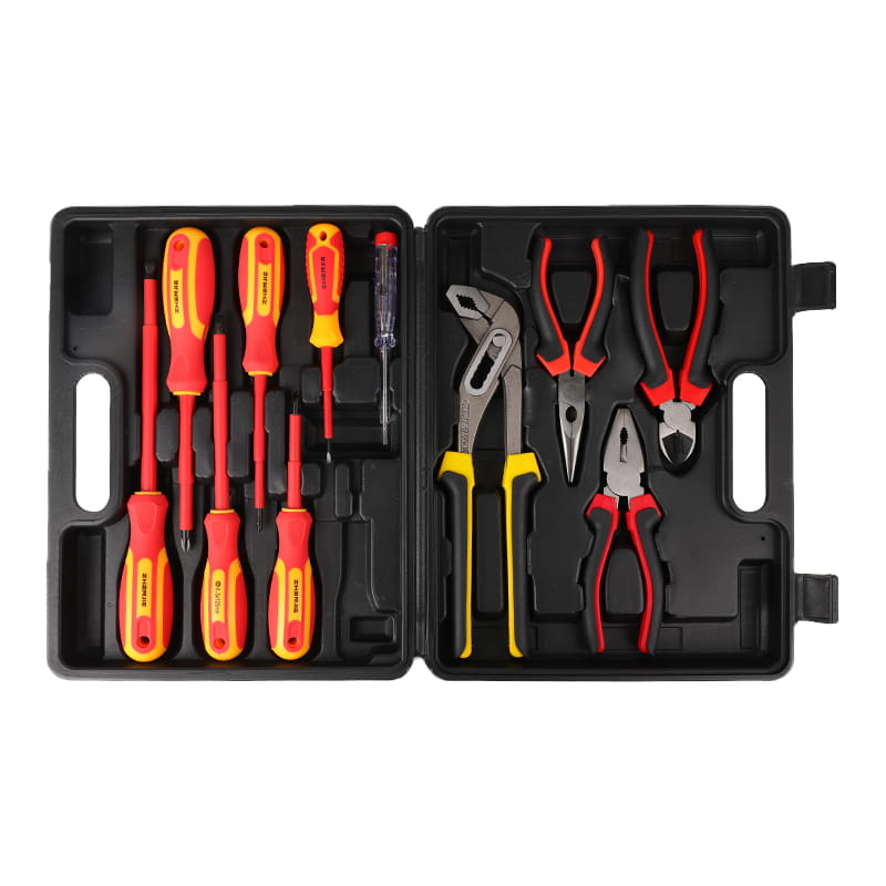 Pluces des services publics: polyvalents parmi les outils multifonctionnels