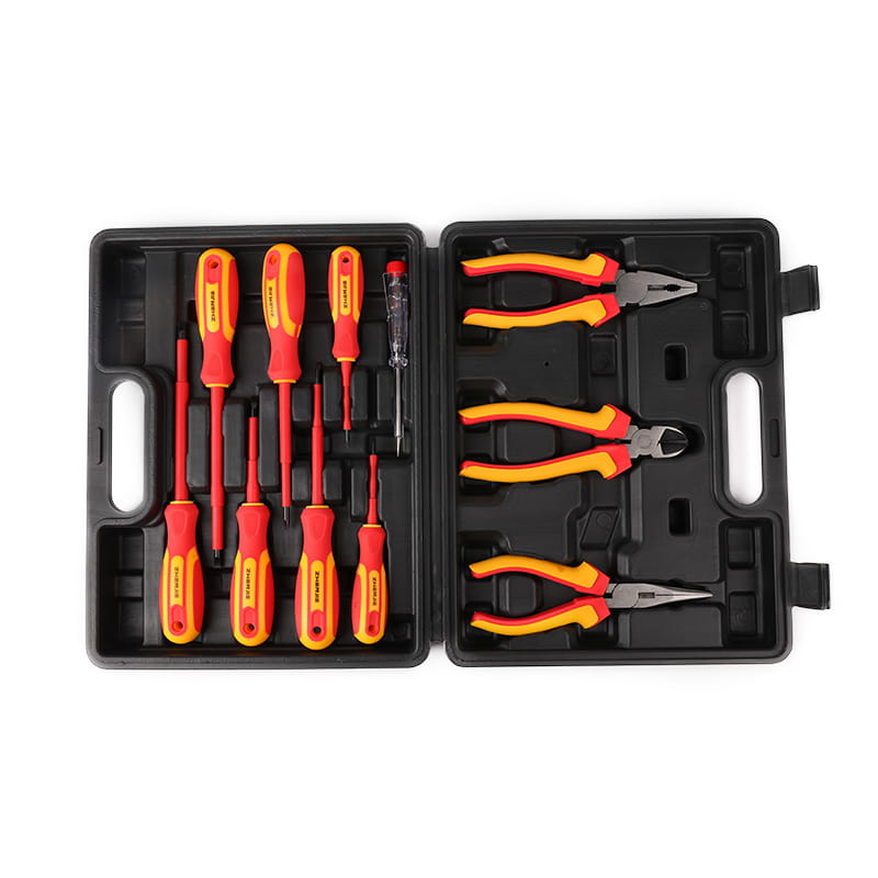 Pluces des services publics: polyvalents parmi les outils multifonctionnels