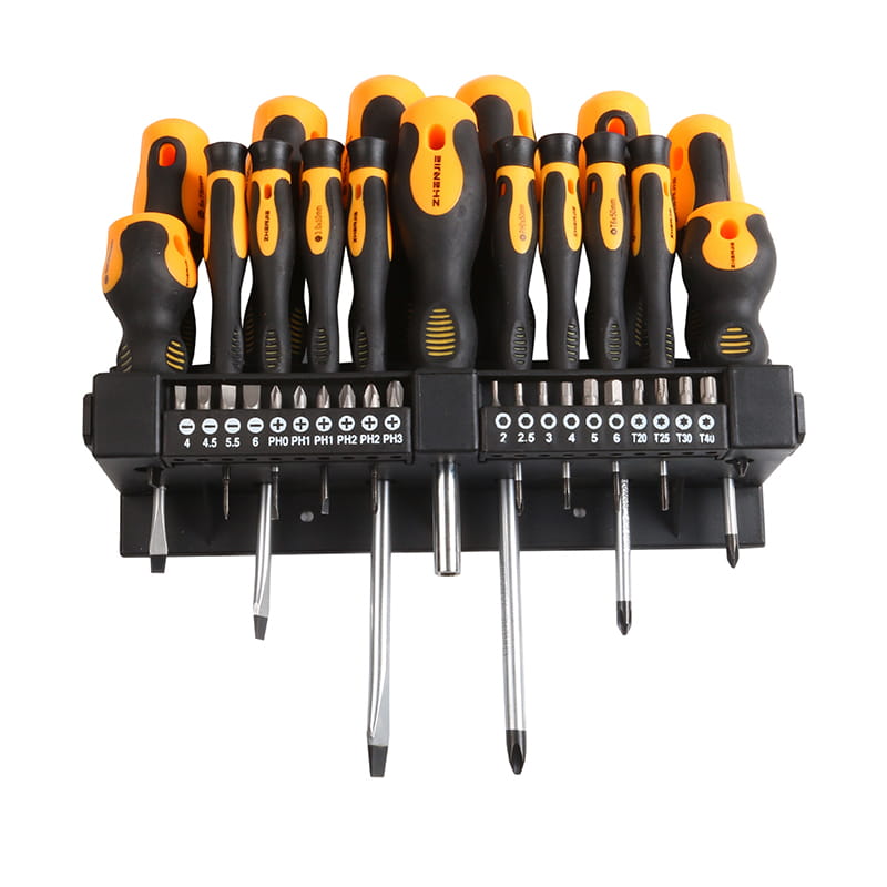 Pluces des services publics: polyvalents parmi les outils multifonctionnels