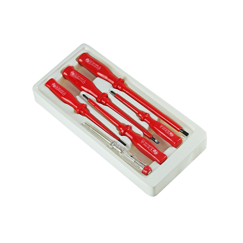 Pluces des services publics: polyvalents parmi les outils multifonctionnels