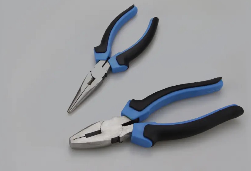 Pinces utilitaires : des outils polyvalents pour diverses tâches